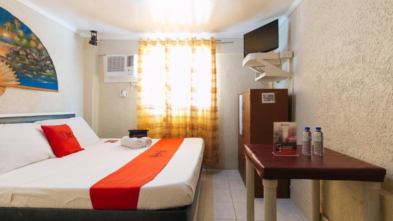 Reddoorz Plus At Lagoon Resort Zambales Olongapo Exterior photo