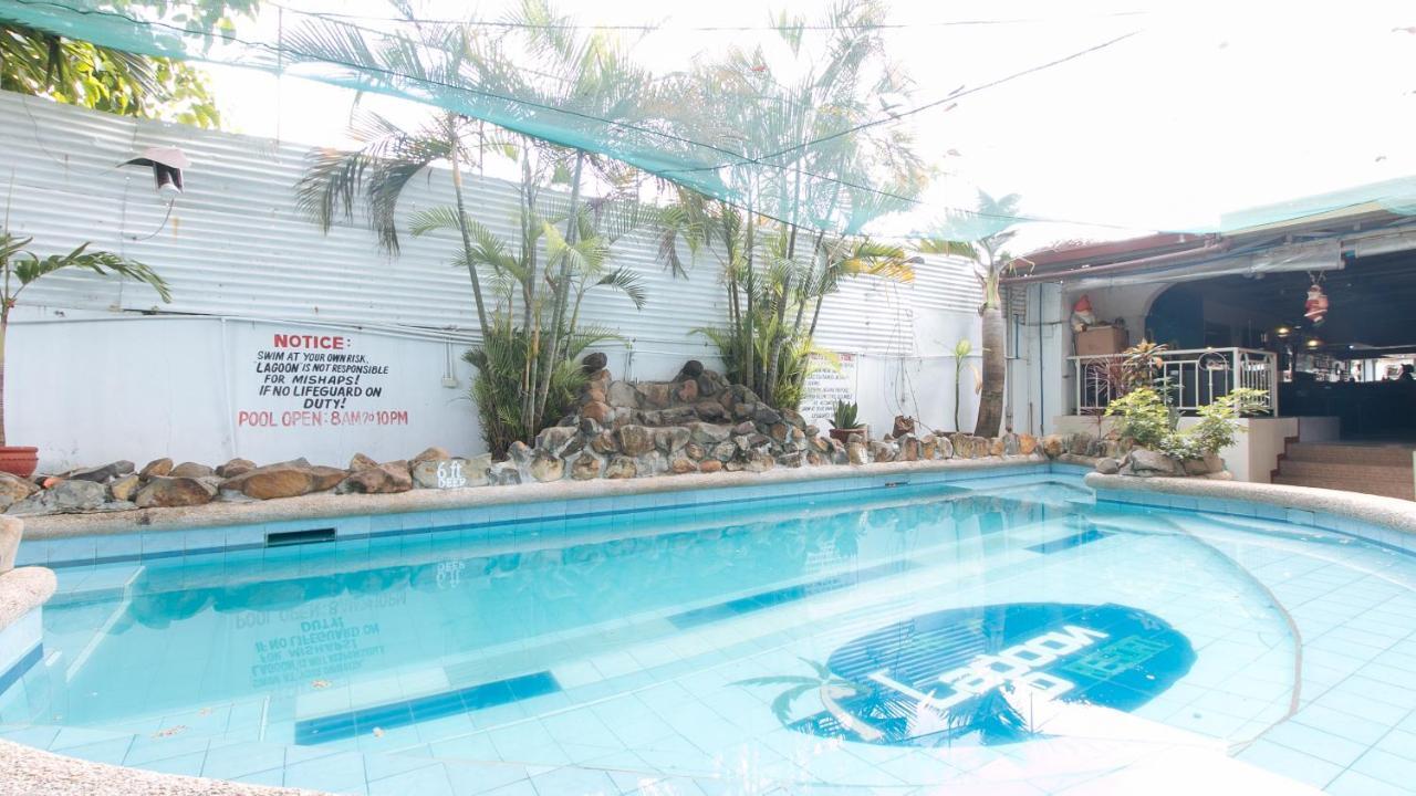 Reddoorz Plus At Lagoon Resort Zambales Olongapo Exterior photo